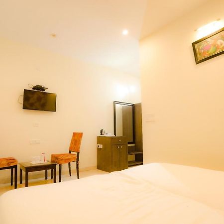 ג'איפור Royal Ocean Resort מראה חיצוני תמונה