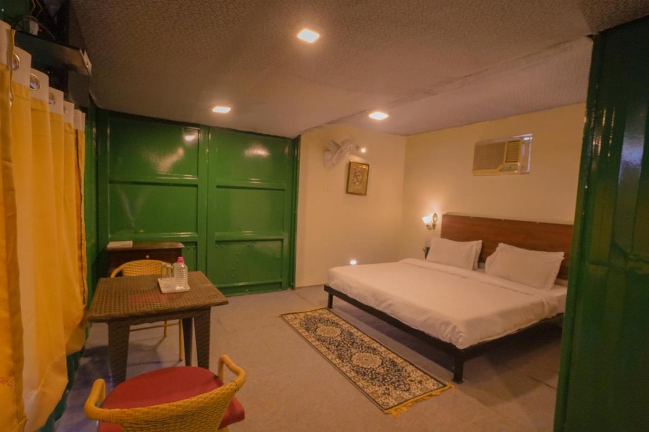 ג'איפור Royal Ocean Resort מראה חיצוני תמונה